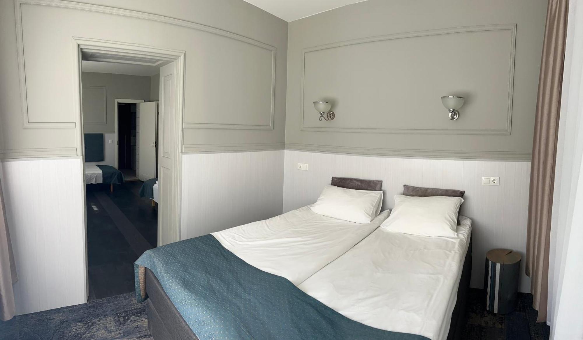 Sadama Street Villa Parnu Room photo