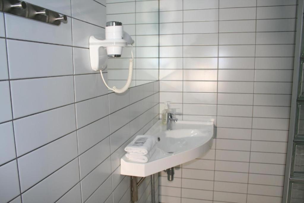 Sadama Street Villa Parnu Room photo